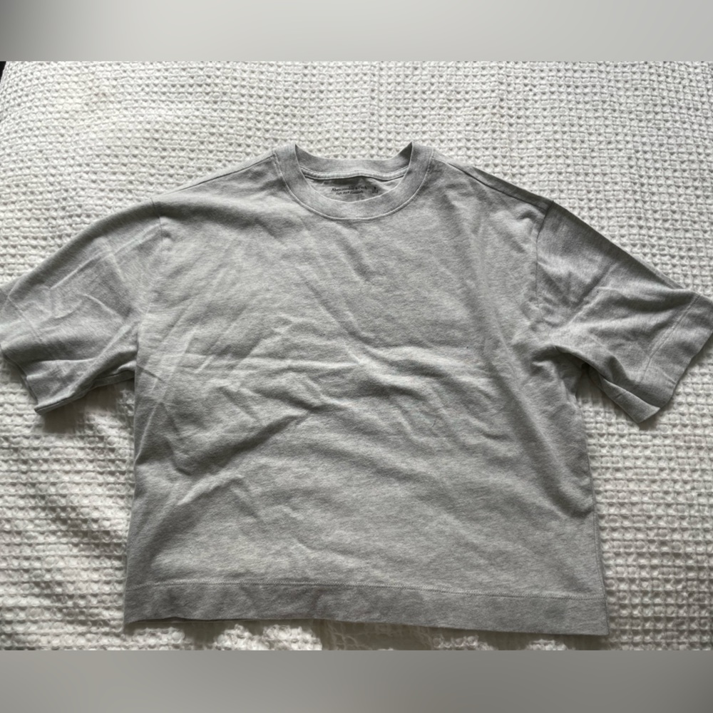 Abercrombie Essential Short-Sleeve Wedge Tee NEW WITH TAGS!!!